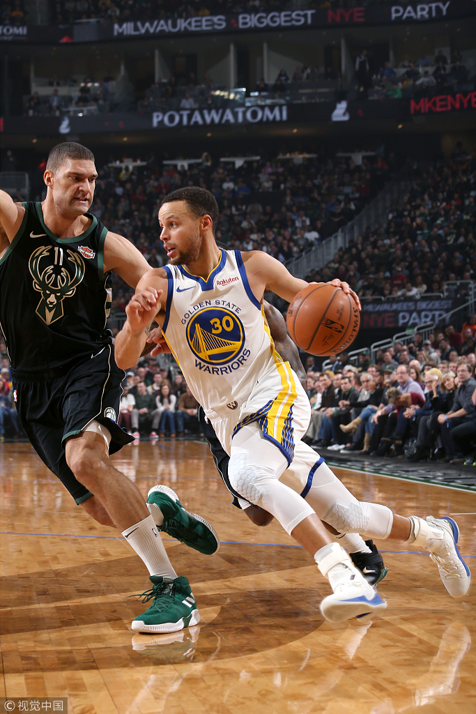 今夜荷甲焦点战，切尔西手感冰凉，球迷炸锅，临场指挥获称赞