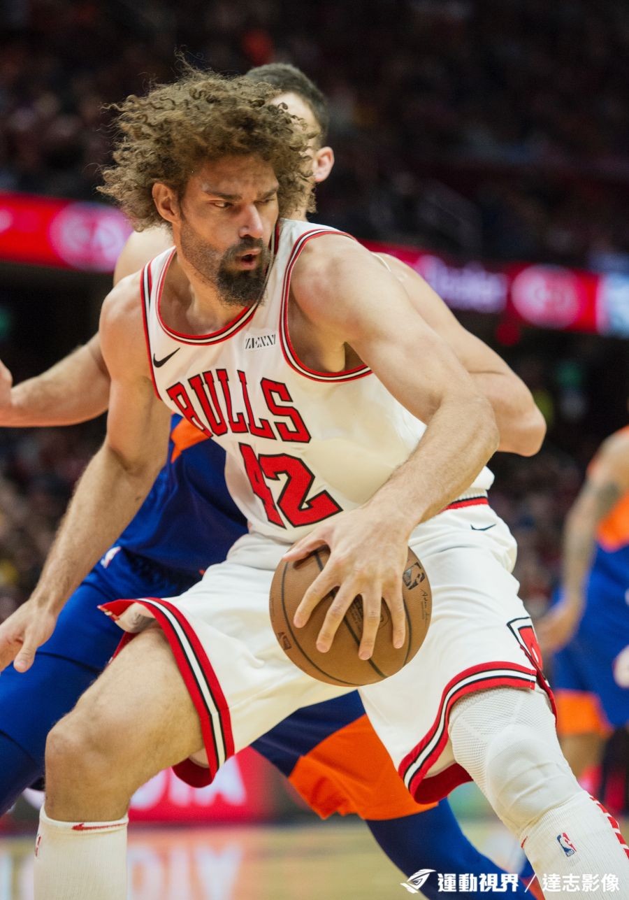 荷甲赛程吃紧；芝加哥公牛集结日止住颓势；管理层满意；纪律约束更严格